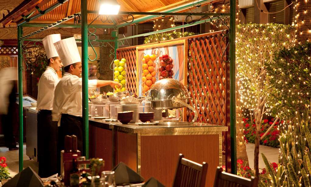 Al Khozama Hotel Riyad Restaurant photo